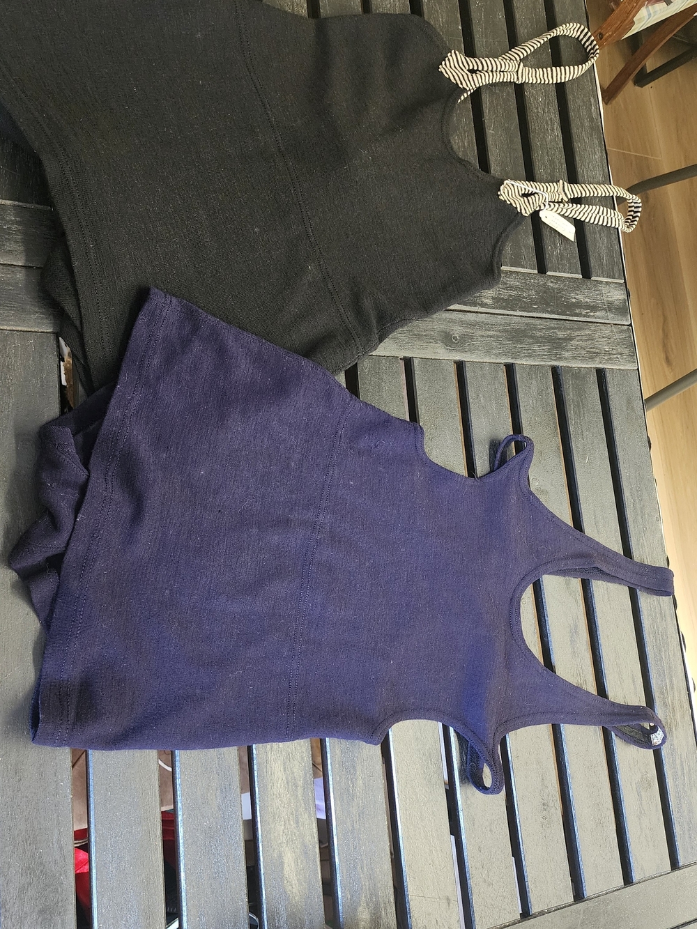 Vintage 1920s His And Hers Swimsuits 100% Wool - Picture 5 of 5